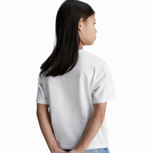 Carica l&#39;immagine nel visualizzatore di Gallery, Calvin Klein t-shirt bianca bambina logo G02136
