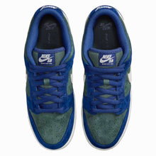 Carica l&#39;immagine nel visualizzatore di Gallery, Nike SB  Dunk low &quot;Deep Blue&quot; HF3704-400
