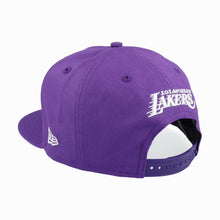 Carica l&#39;immagine nel visualizzatore di Gallery, New Era cappellino 9FIFTY LA Lakers ricami 60364261
