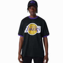 Carica l&#39;immagine nel visualizzatore di Gallery, New Era t-shirt traforata Lakers oversize 60357111
