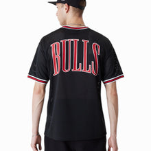 Carica l&#39;immagine nel visualizzatore di Gallery, New Era t-shirt traforata Chicago Bulls oversize 60416371
