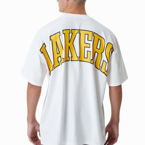 New Era t-shirt bianca Lakers oversize  logo canestro 60357108