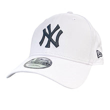 Carica l&#39;immagine nel visualizzatore di Gallery, New Era cappellino 9FORTY NY Yankees bianco/nero
