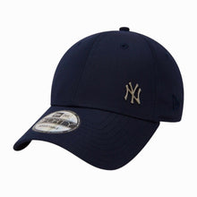 Carica l&#39;immagine nel visualizzatore di Gallery, New Era cappellino 9FORTY NY Yankees blu/argento

