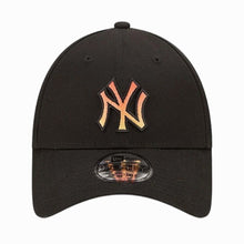 Carica l&#39;immagine nel visualizzatore di Gallery, New Era cappellino 9FORTY NY Yankees nero/arancio
