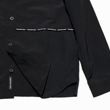 Carica l&#39;immagine nel visualizzatore di Gallery, Calvin Klein camicia nera con taschino B01495
